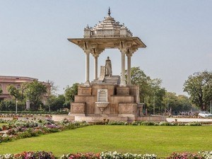 Statue Circle / Sawai Jai Singh Circle