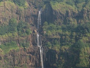 natural tourist places near pune