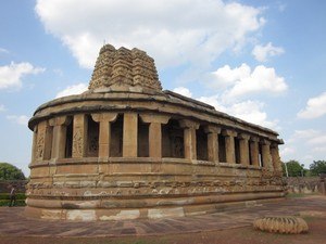 karnataka tourist places on map
