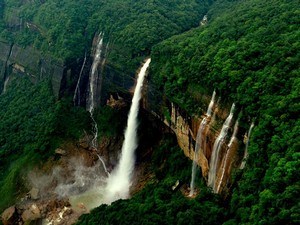 Nohkalikai Waterfalls