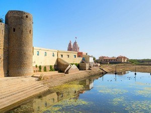 Narayan Sarovar & Sanctuary