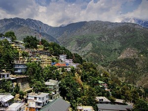 nearest tourist places in himachal from delhi
