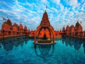 Nilkanthdham Swaminarayan Temple