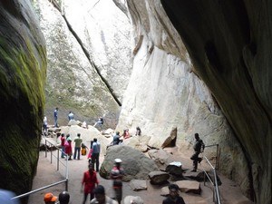edakkal caves entrance