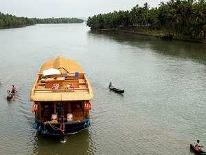 Payyanur / Valiyaparamba Backwaters