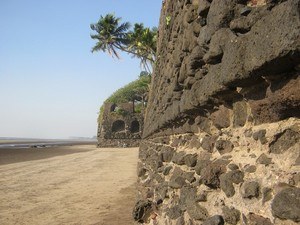 peaceful places to visit in maharashtra