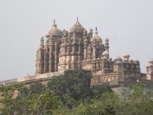 places near mumbai to visit in september