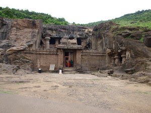 Cave 32 / Indra Sabha