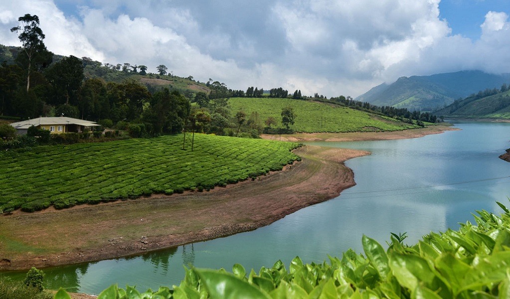 tourist places valparai