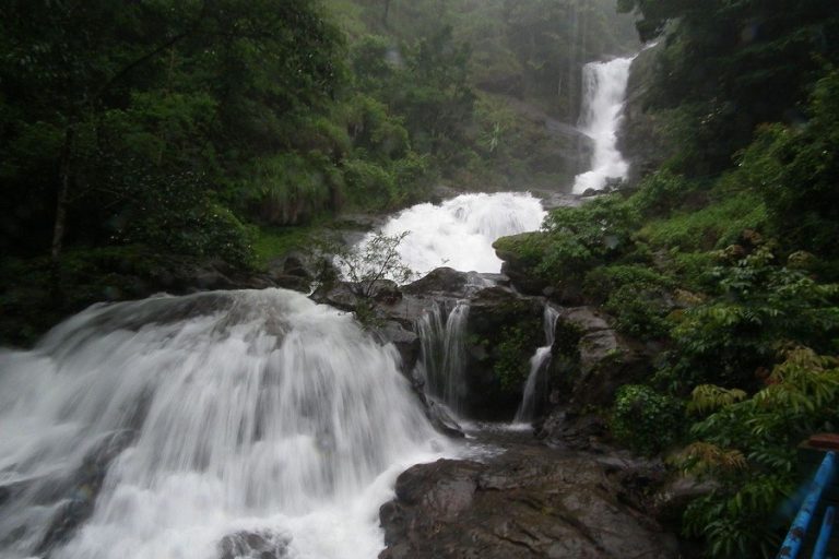 5 Stunning Waterfalls in Coorg that will Leave You Awestruck | Trawell ...