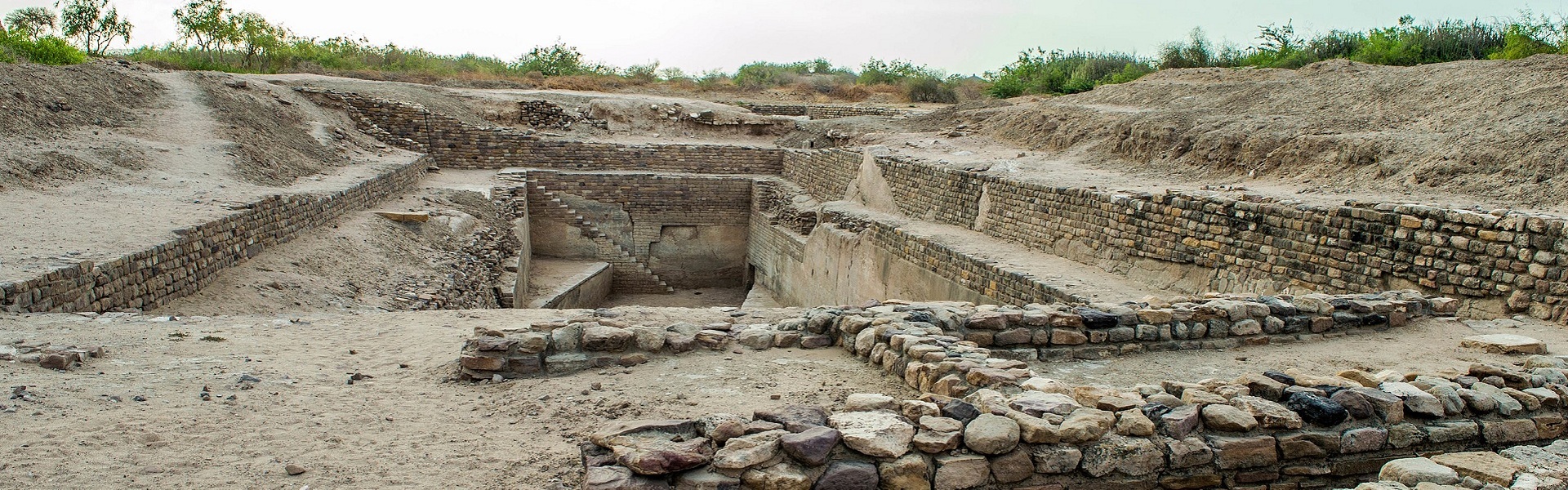 Gujarat Tourism on X: "Dholavira, popular as 'Kotada Timba', the second  largest Harappan City, in Khadir Beta Island of Kutch District of Gujarat  is India's 40th & Gujarat's 4th UNESCO World Heritage