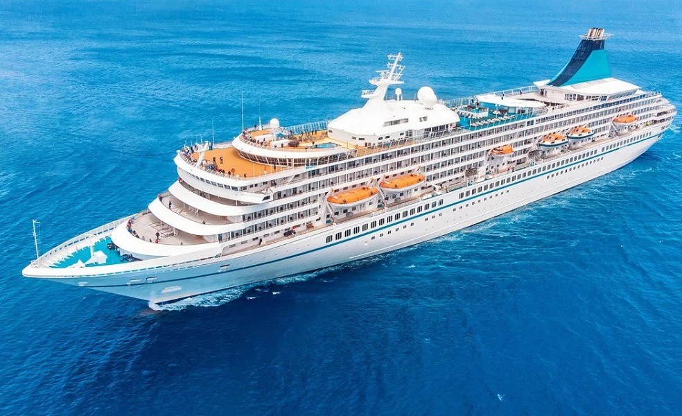 luxury cruise from mumbai to goa