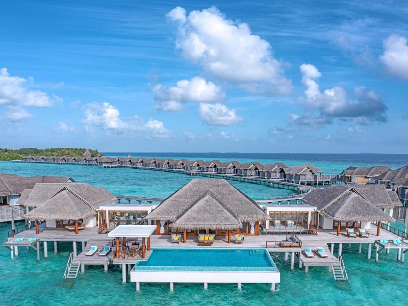 Maldives Resorts Famous For Watersports | Trawell Blog