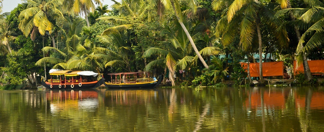 4 Best Lakes & Backwaters in India